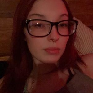 Meet your Posher, Cassie